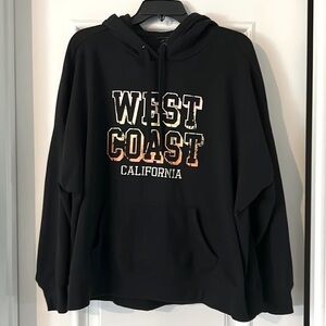 Torrid black West Coast California pullover hoodie size 0 (L/XL)